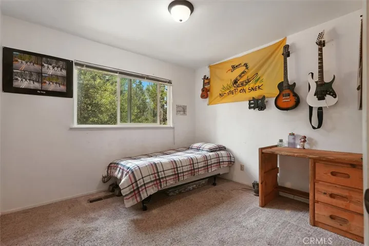 39712 Deer Ridge Drive, Oakhurst, California 93644