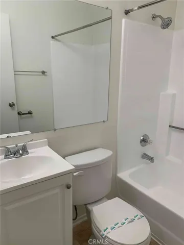 1734 E Erie Street, Long Beach, California 90802