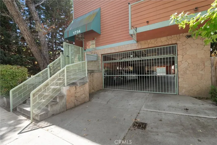 1734 E Erie Street, Long Beach, California 90802
