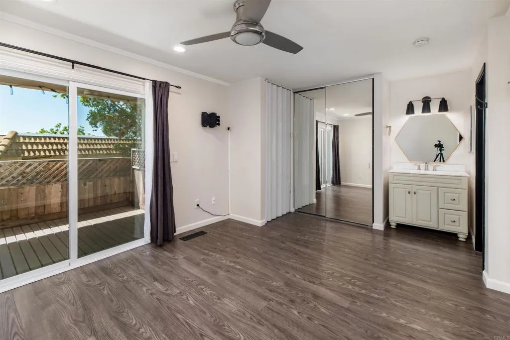 2349 Altisma Way B, Carlsbad, California 92009 home-pic-17