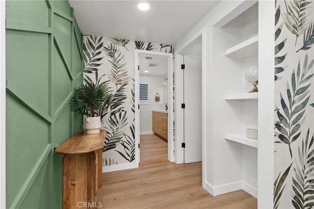 16261 Angler Lane, Huntington Beach, California 92647 home-pic-5