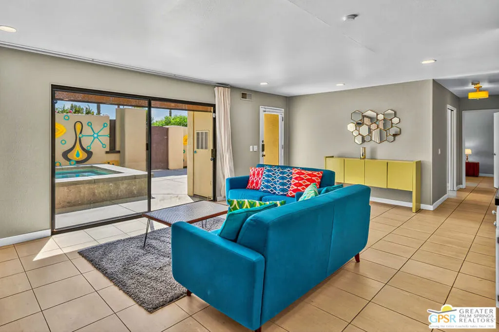 415 N Hermosa Drive, Palm Springs, California 92262 home-pic-10