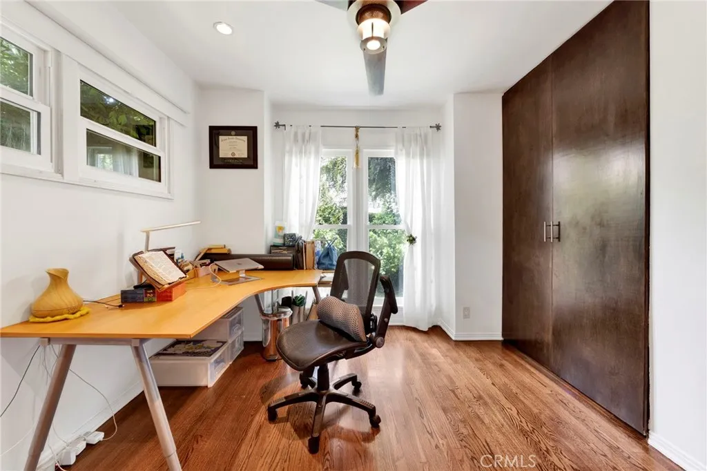 3398 Floyd, Los Angeles, California 90068 home-pic-32