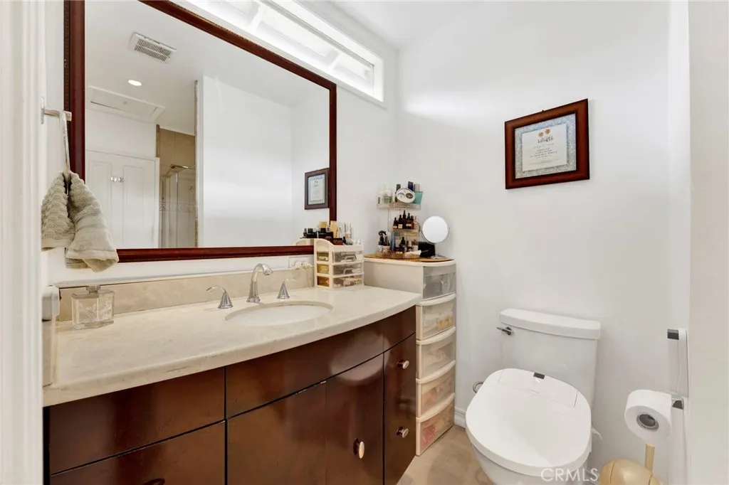 3398 Floyd, Los Angeles, California 90068 home-pic-35