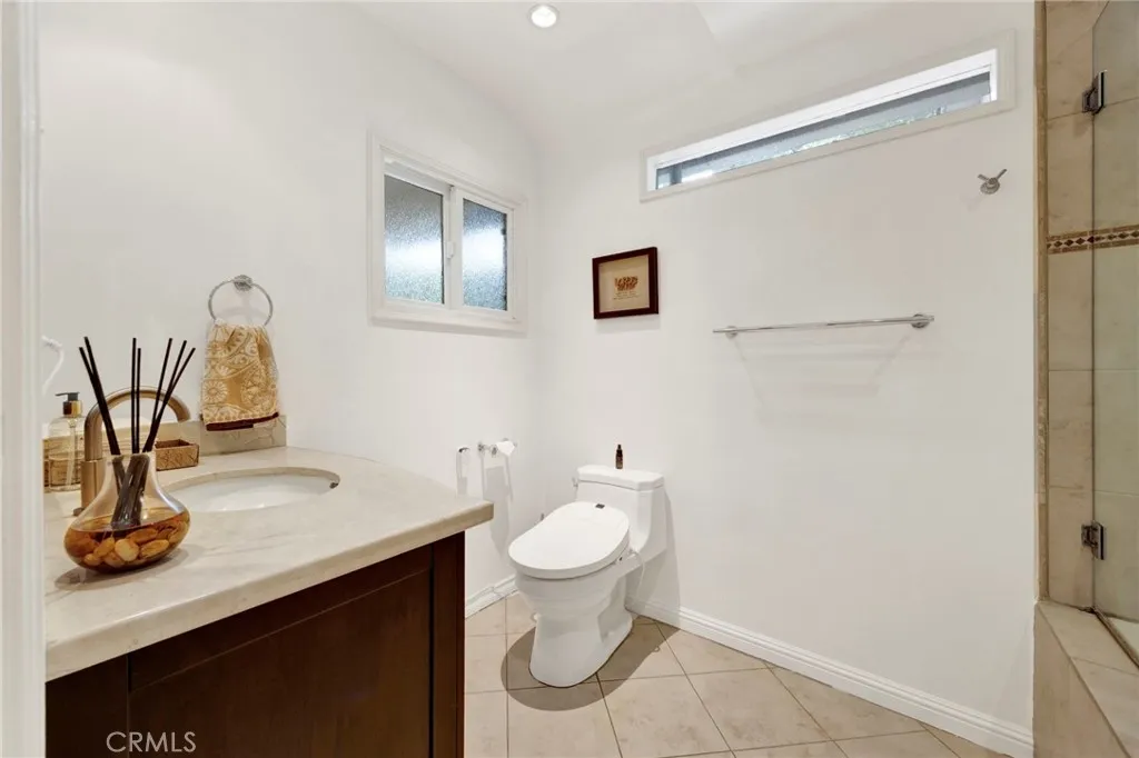 3398 Floyd, Los Angeles, California 90068 home-pic-26