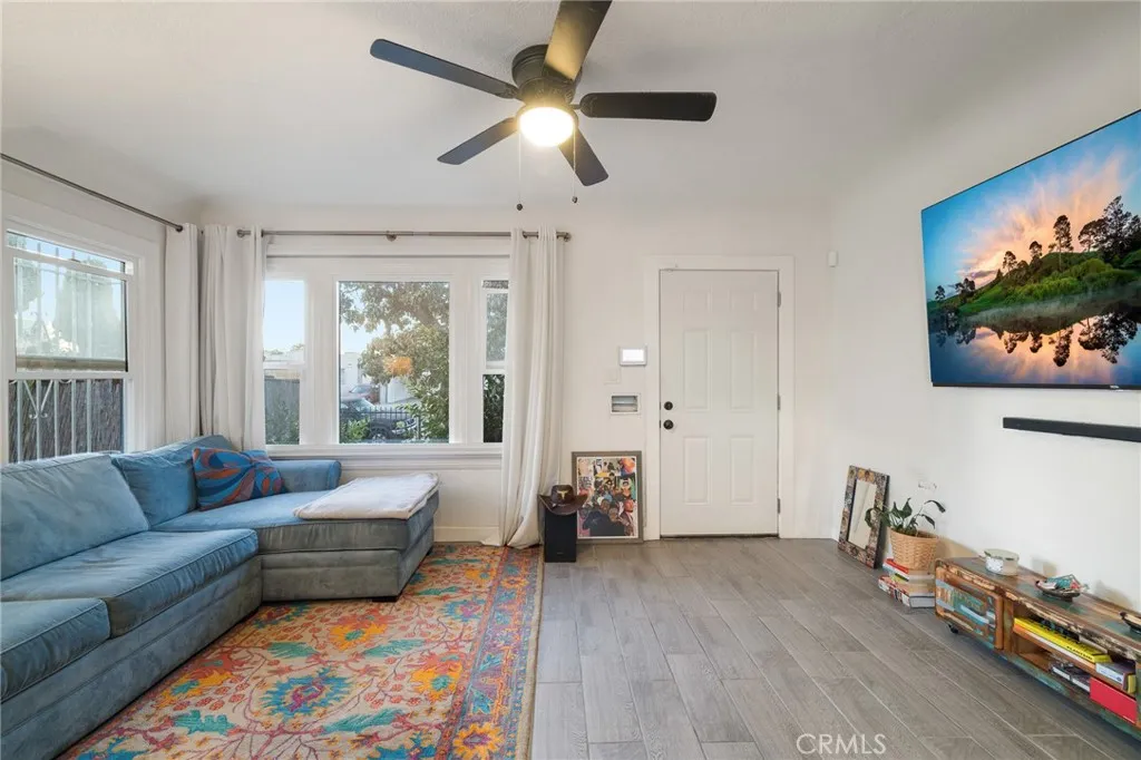 1244 Nadeau Street, Los Angeles, California 90001 home-pic-3