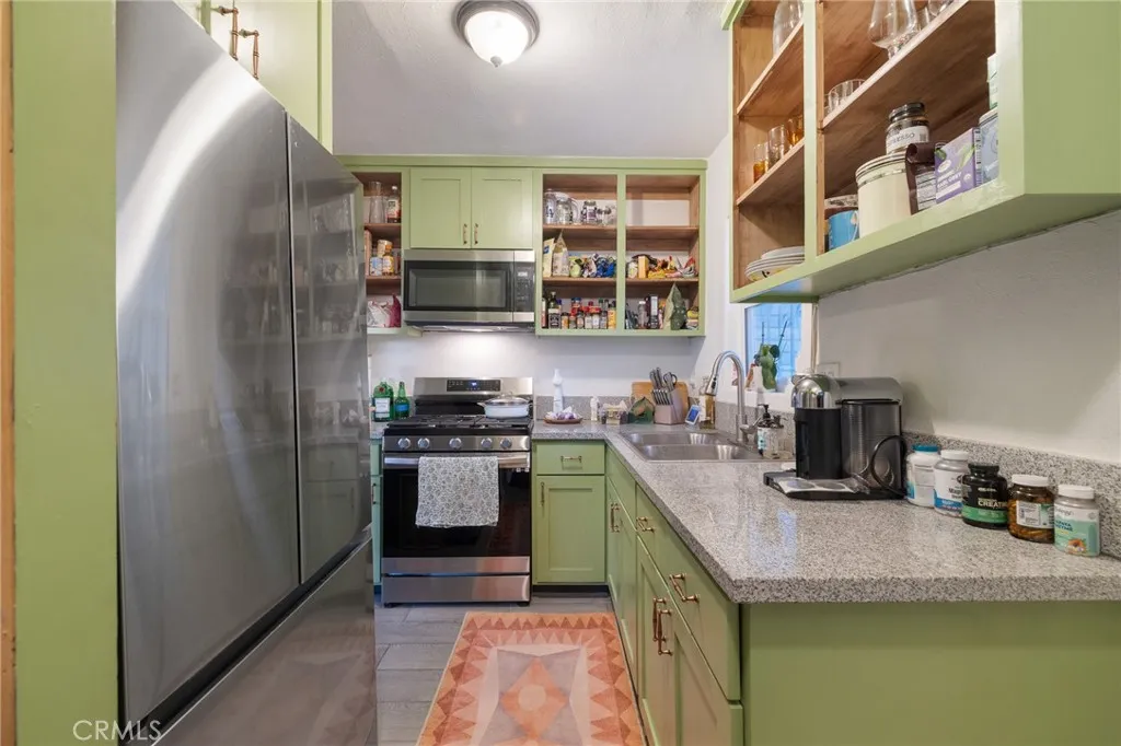 1244 Nadeau Street, Los Angeles, California 90001 home-pic-7