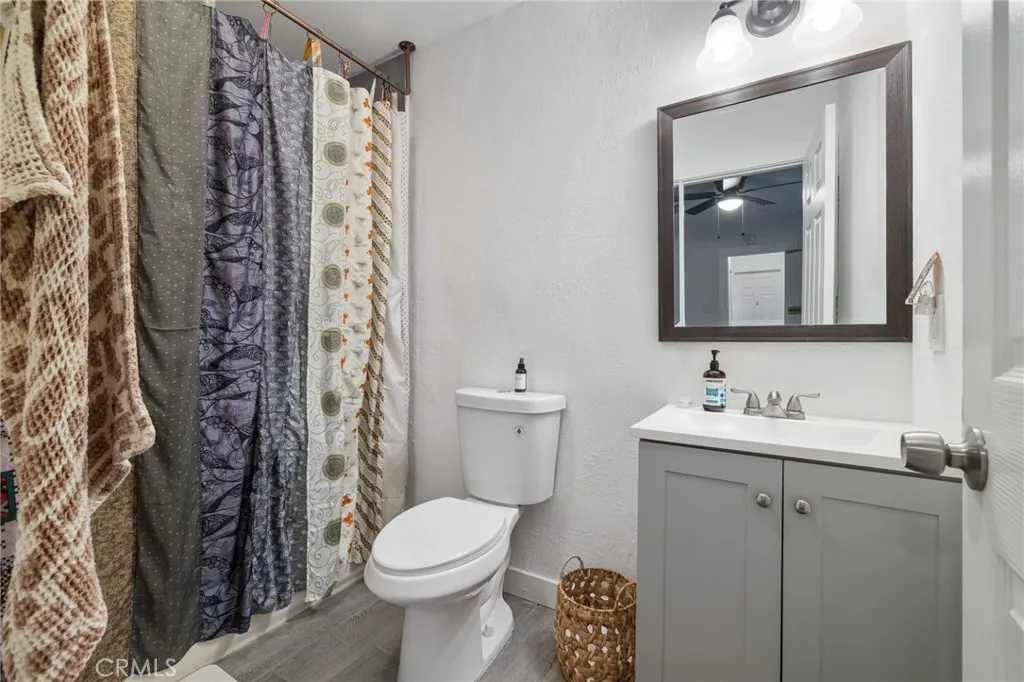 1244 Nadeau Street, Los Angeles, California 90001 home-pic-14