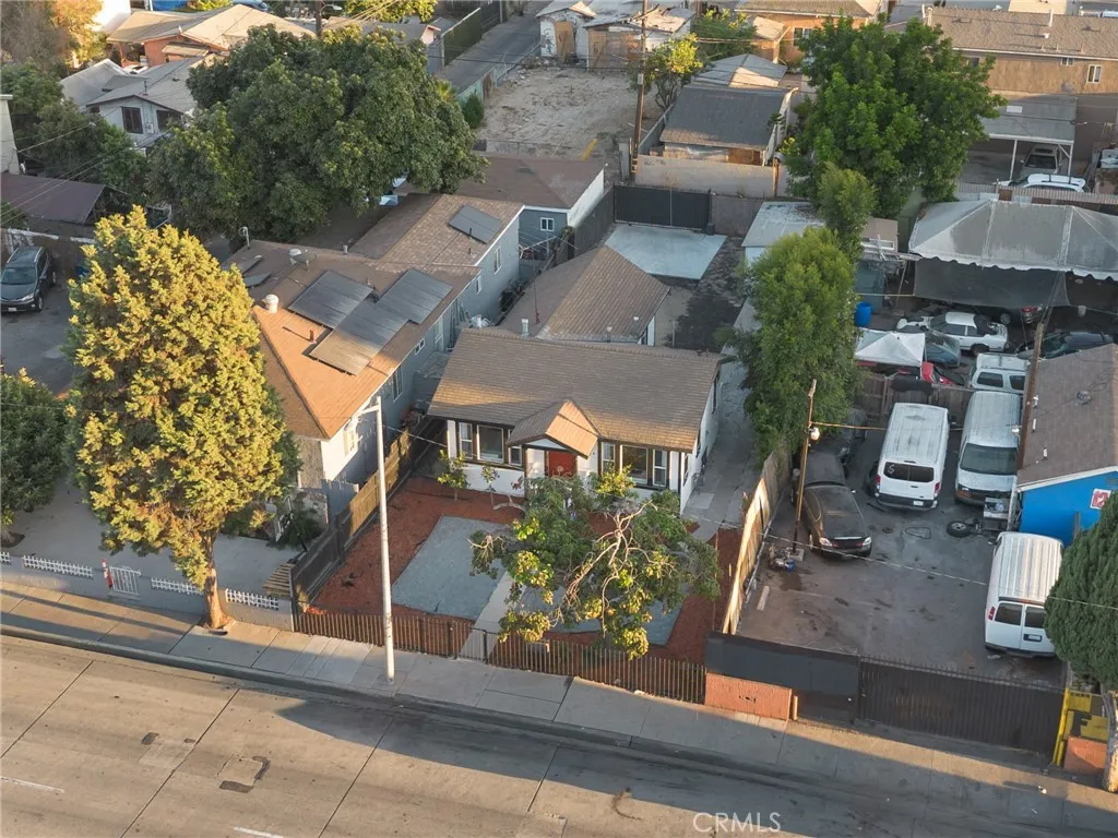 1244 Nadeau Street, Los Angeles, California 90001 home-pic-24
