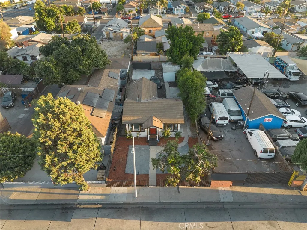 1244 Nadeau Street, Los Angeles, California 90001 home-pic-27