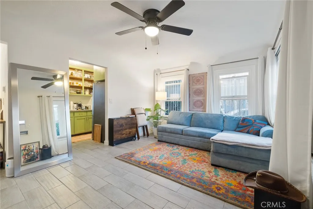 1244 Nadeau Street, Los Angeles, California 90001 home-pic-4