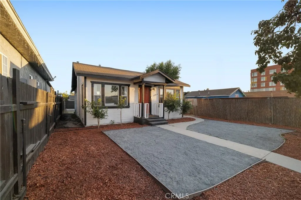 1244 Nadeau Street, Los Angeles, California 90001 home-pic-22