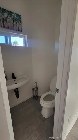 Shared half bathroom upstairs