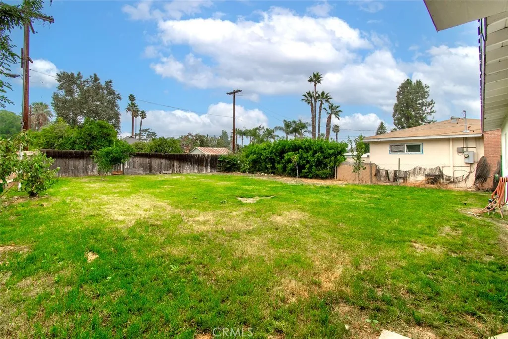 5847 Meadowbrook Lane, Riverside, California 92504 home-pic-25