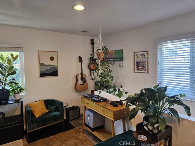 Upstairs Rear Unit