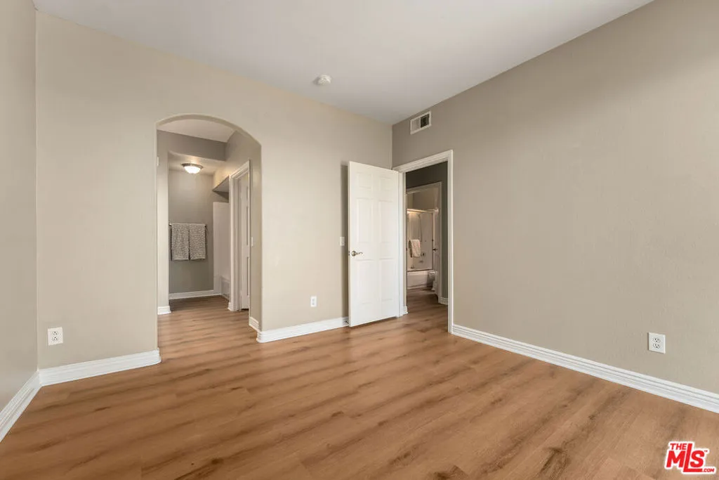 7921 E Quinn Drive, Anaheim, California 92808 home-pic-15