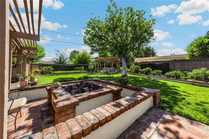 17351 Casa Hermosa Drive, Yorba Linda, California 92886