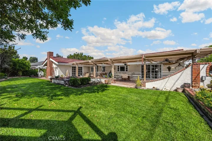 17351 Casa Hermosa Drive, Yorba Linda, California 92886