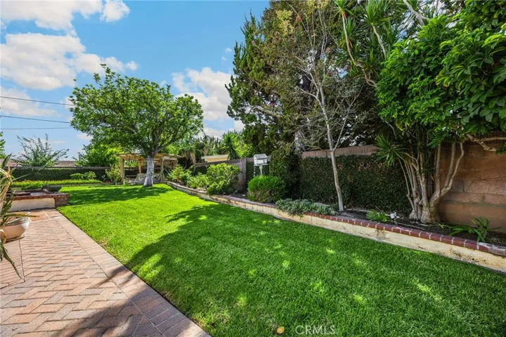 17351 Casa Hermosa Drive, Yorba Linda, California 92886