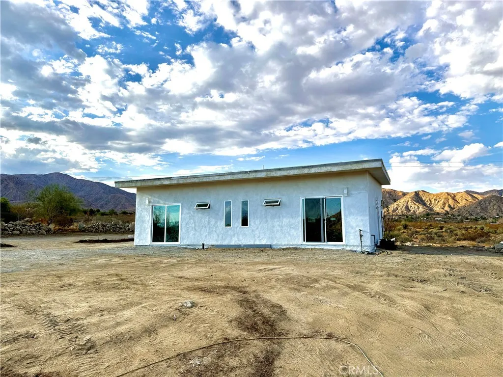 9640 Lanning Lane, Morongo Valley, California 92256 home-pic-0