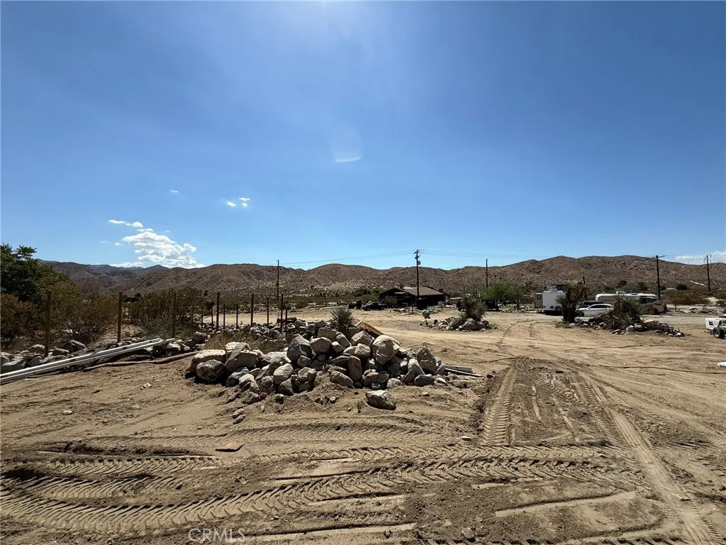 9640 Lanning Lane, Morongo Valley, California 92256 home-pic-31