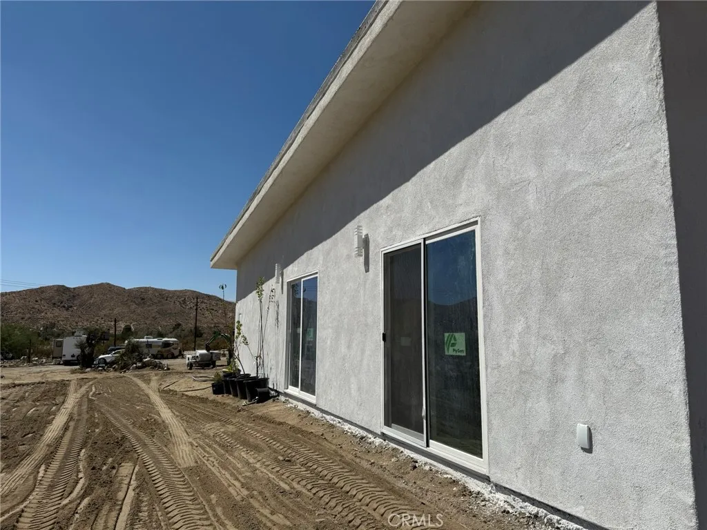 9640 Lanning Lane, Morongo Valley, California 92256 home-pic-21