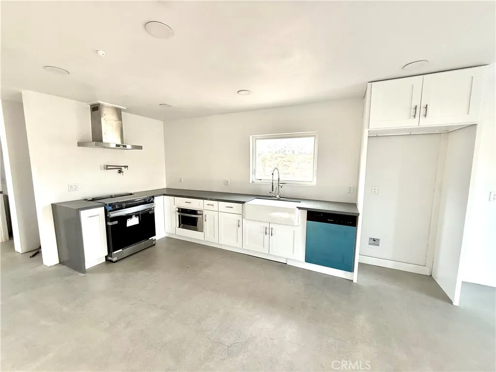 9640 Lanning Lane, Morongo Valley, California 92256 home-pic-39