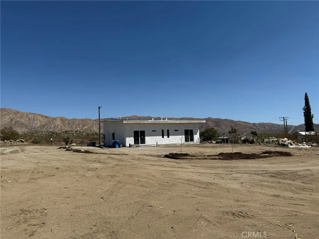 9640 Lanning Lane, Morongo Valley, California 92256 home-pic-34