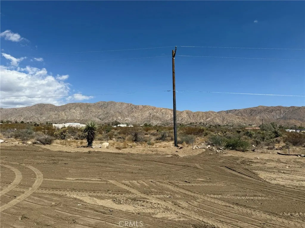 9640 Lanning Lane, Morongo Valley, California 92256 home-pic-29