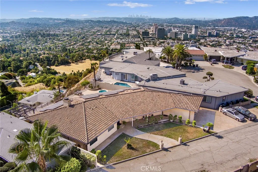 1971 Deermont Road, Glendale, California 91207 home-pic-6