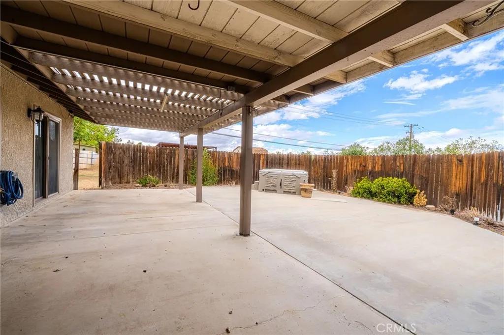 18106 Carob Street, Hesperia, California 92345 home-pic-42