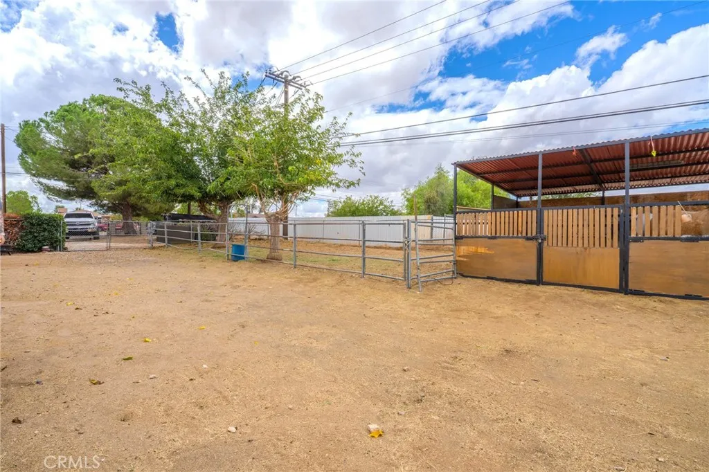 18106 Carob Street, Hesperia, California 92345 home-pic-49