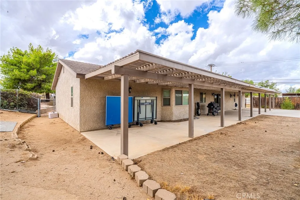 18106 Carob Street, Hesperia, California 92345 home-pic-44