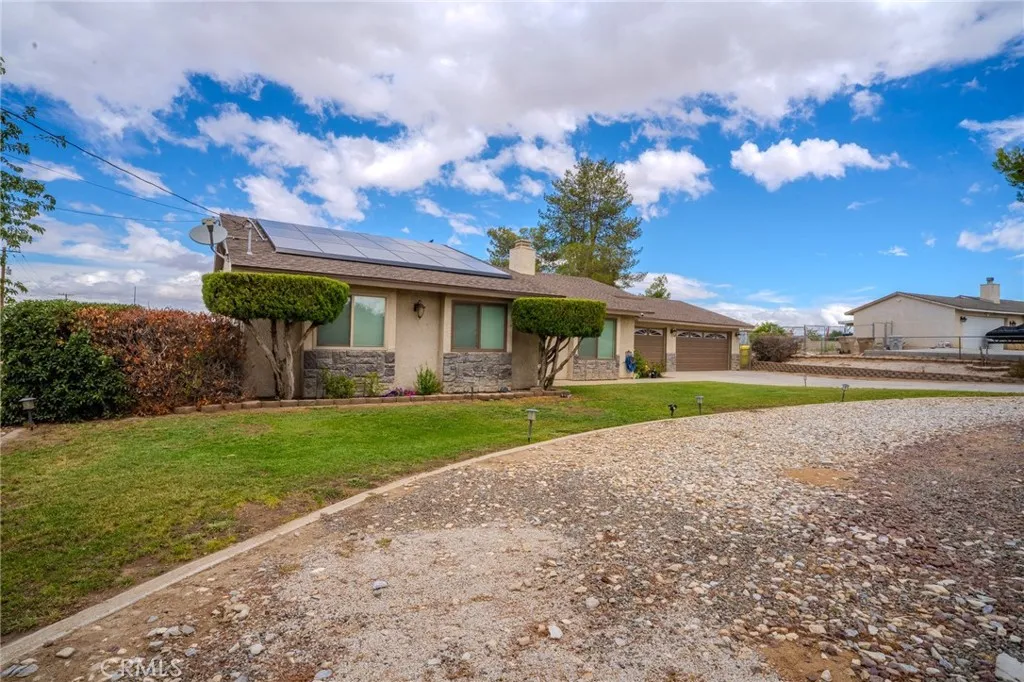 18106 Carob Street, Hesperia, California 92345 home-pic-58