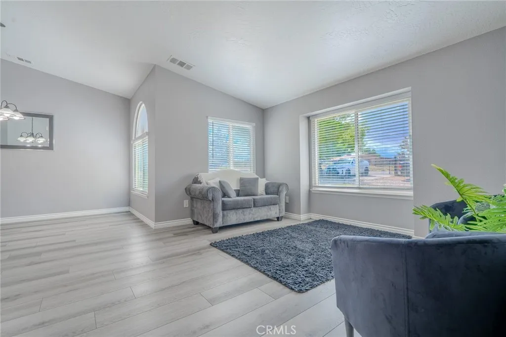 18106 Carob Street, Hesperia, California 92345 home-pic-1