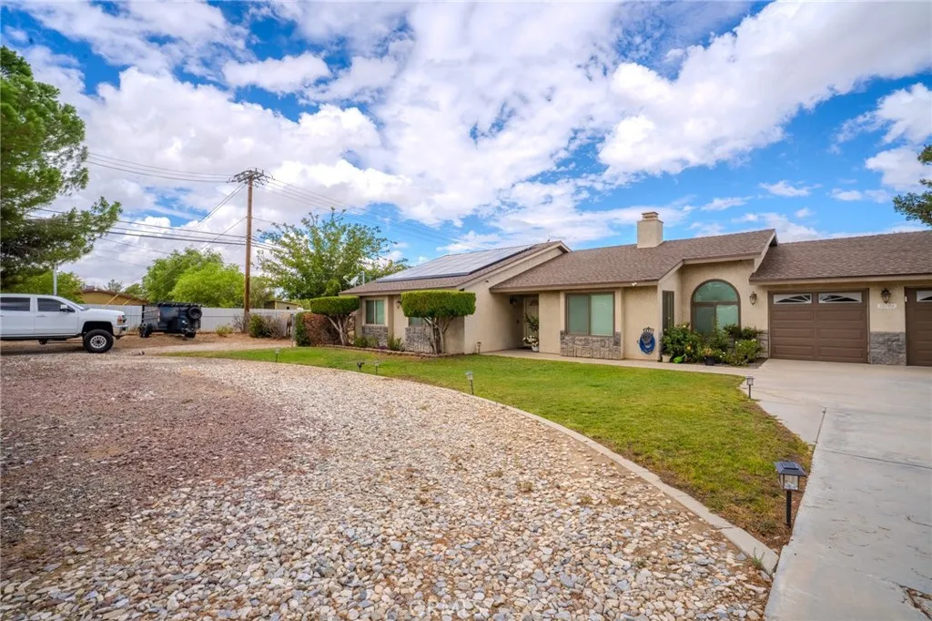 18106 Carob Street, Hesperia, California 92345 home-pic-59
