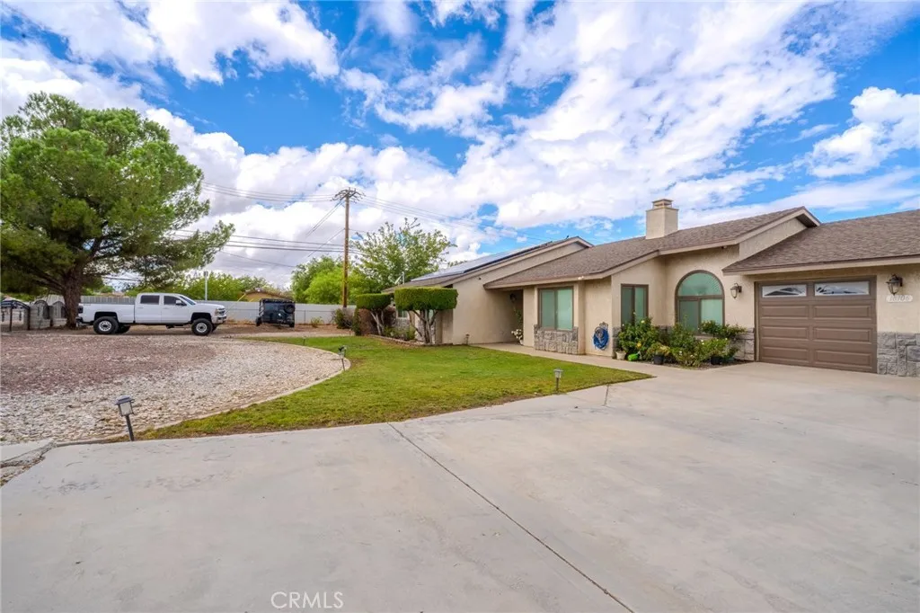 18106 Carob Street, Hesperia, California 92345 home-pic-60