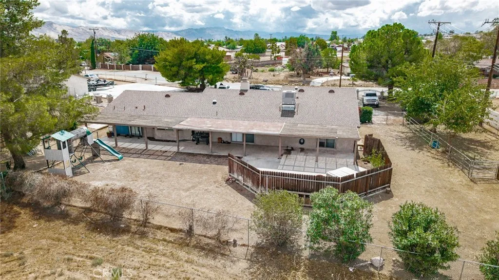 18106 Carob Street, Hesperia, California 92345 home-pic-56