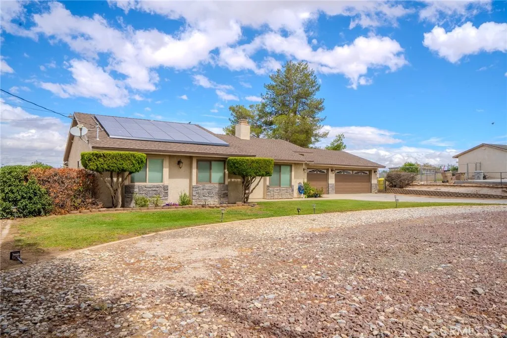 18106 Carob Street, Hesperia, California 92345 home-pic-57