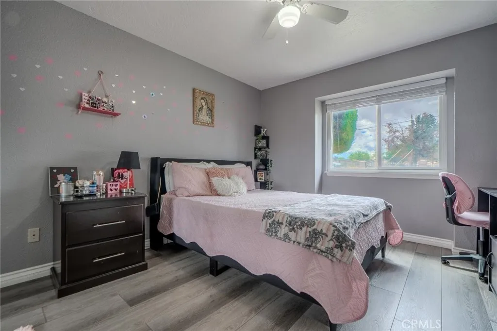 18106 Carob Street, Hesperia, California 92345 home-pic-35