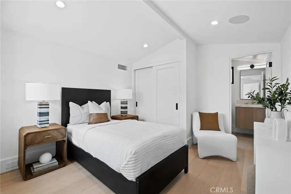 506 1/2 Avocado Avenue, Corona Del Mar, California 92625 home-pic-13