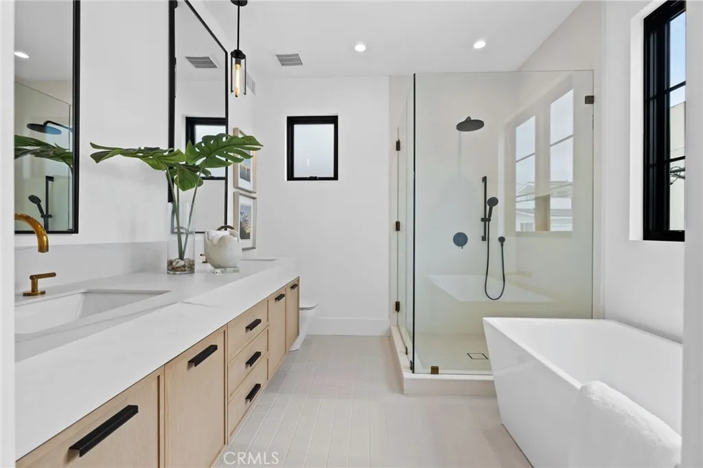 506 1/2 Avocado Avenue, Corona Del Mar, California 92625 home-pic-9