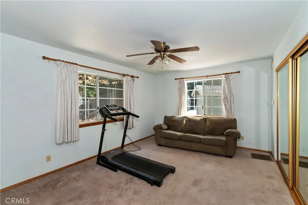 386 Garden Drive, Cedarpines Park, California 92322 home-pic-14