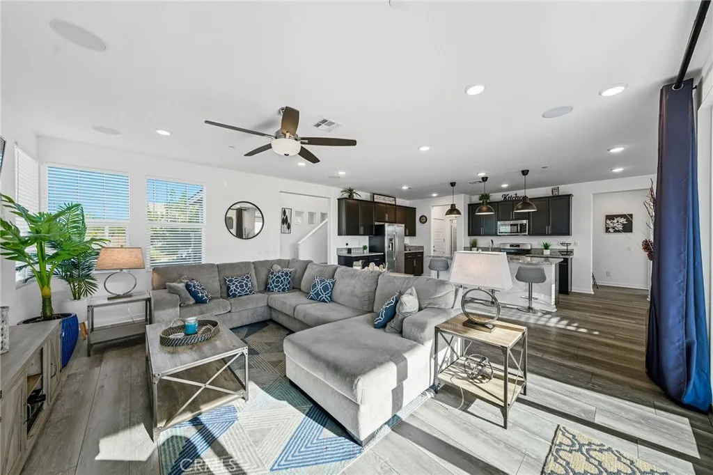 31009 Lusitano Circle, Menifee, California 92584 home-pic-12