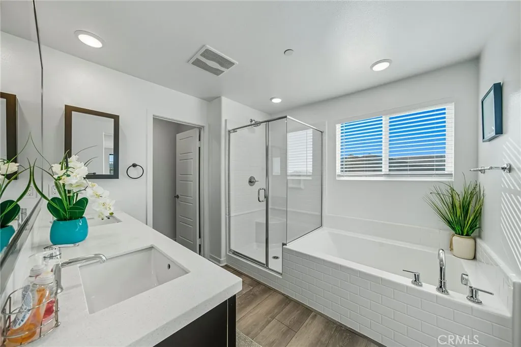 31009 Lusitano Circle, Menifee, California 92584 home-pic-29