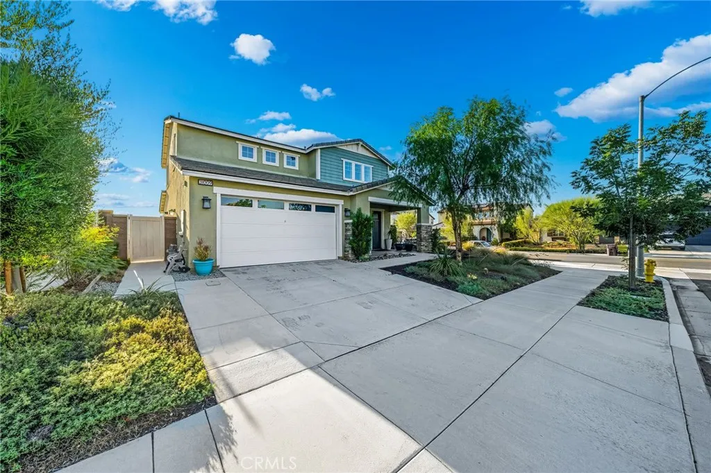 31009 Lusitano Circle, Menifee, California 92584 home-pic-1