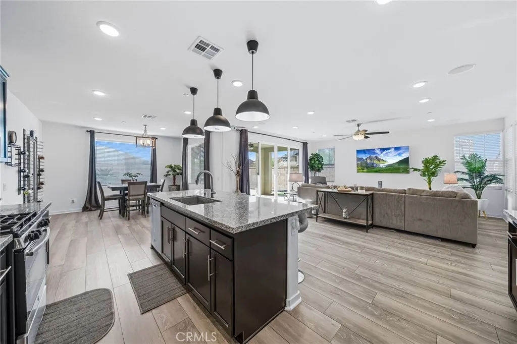 31009 Lusitano Circle, Menifee, California 92584 home-pic-19