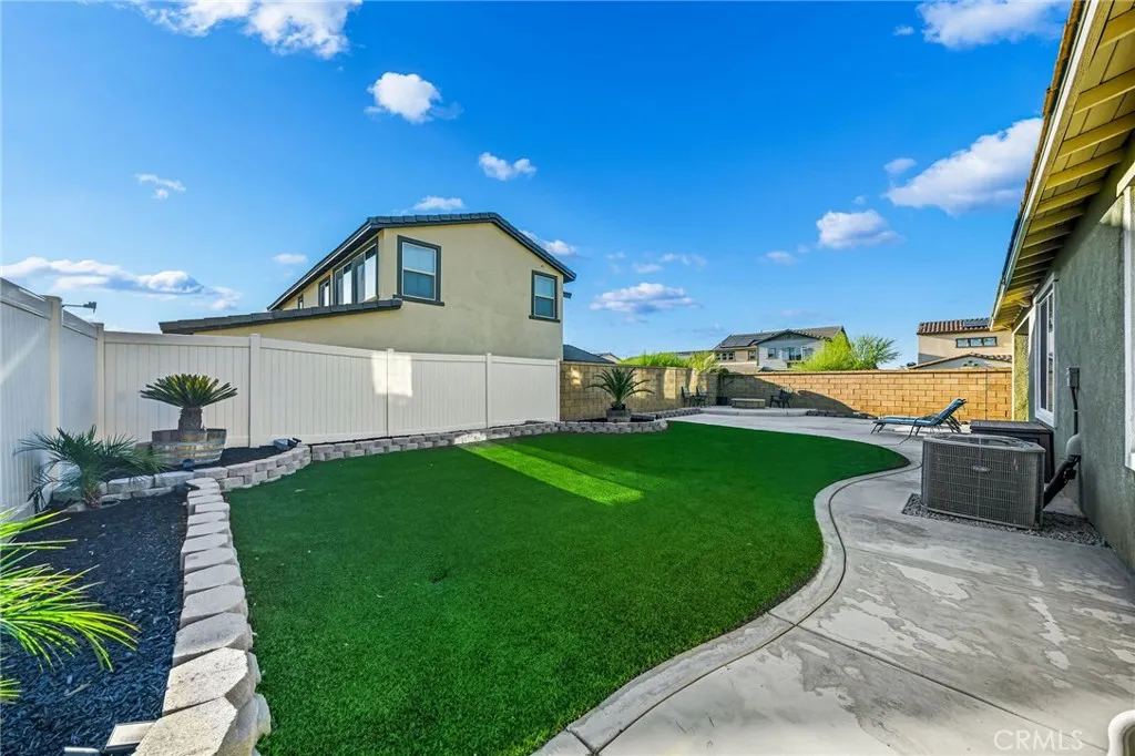 31009 Lusitano Circle, Menifee, California 92584 home-pic-42