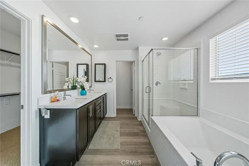 31009 Lusitano Circle, Menifee, California 92584 home-pic-28
