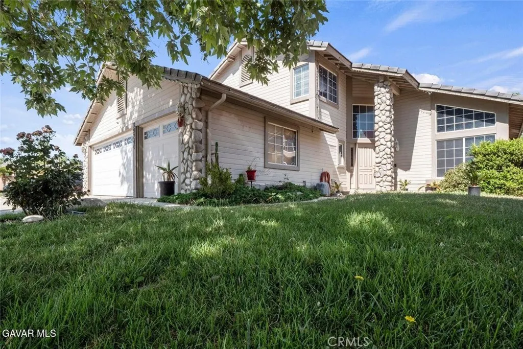 39240 Gunsmoke Court, Palmdale, California 93551 home-pic-0